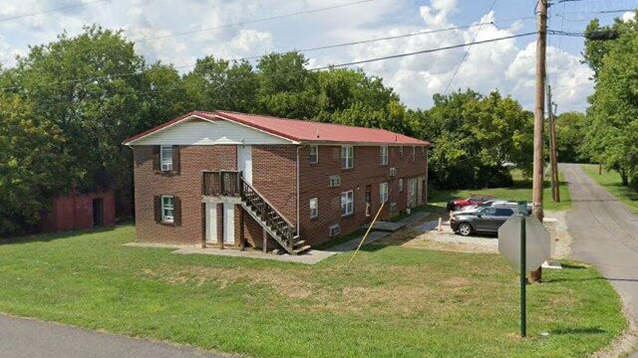 305 Boone St, Strawberry Plains, TN 37871