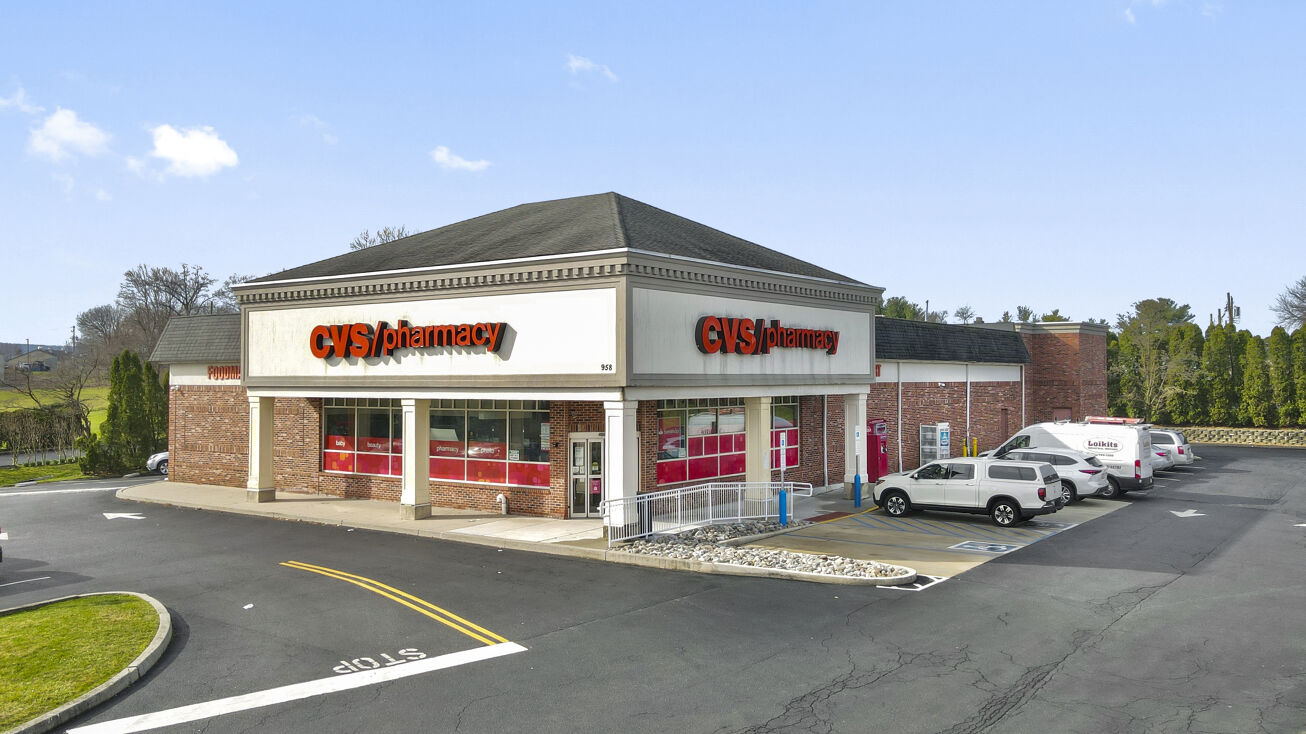 958 S Krocks Rd, Allentown, PA 18106