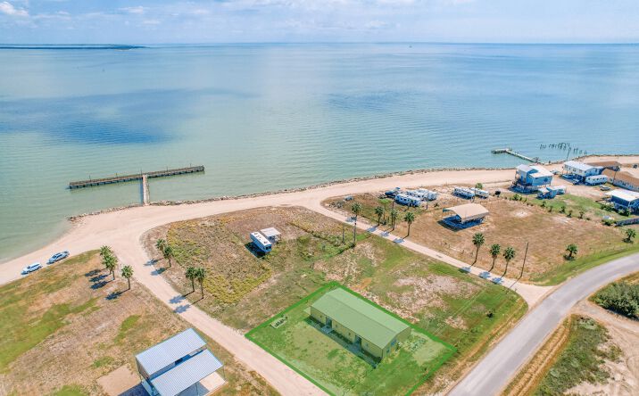 Pictures of Mixed Use property located at 1233 N Ocean Dr, Port Lavaca, TX 77979 for sales - image #1