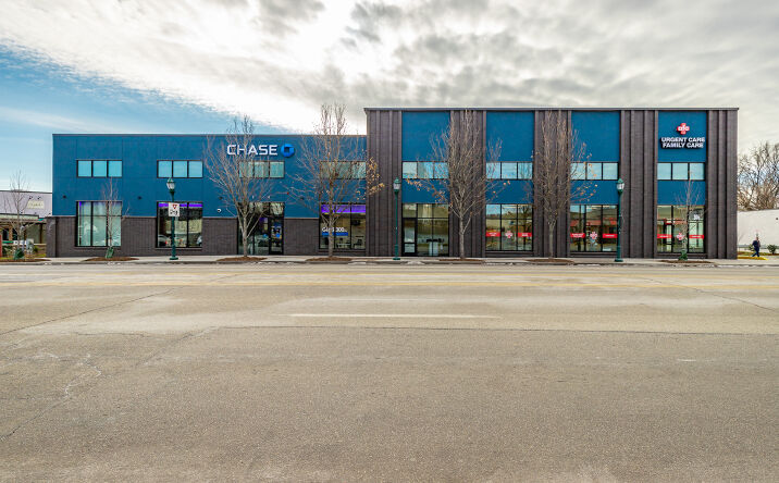 Pictures of Retail property located at 306 Cherokee Blvd., Chattanooga, TN 37405 for sales - image #1