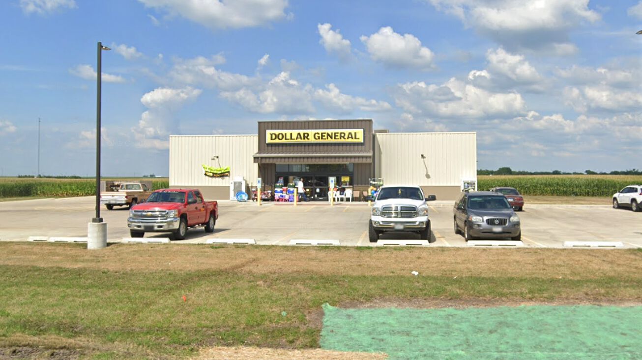 348 IL121, Bethany, IL 61914