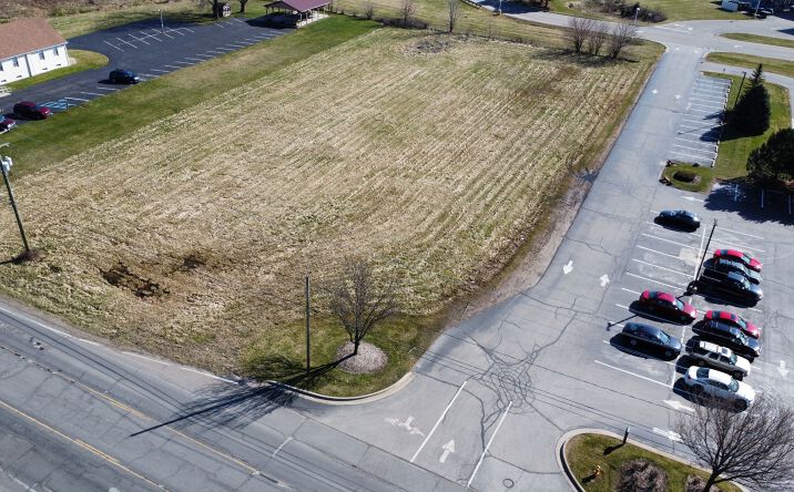 Pictures of Land property located at 116 N State Rd, Owosso, MI 48867 for sales - image #1