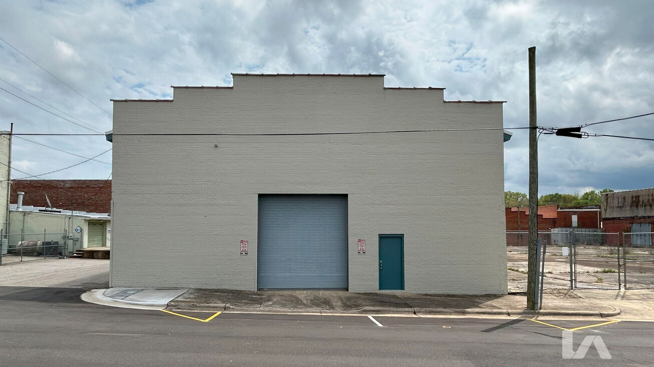 107 & 113 W Horton St, Zebulon, NC 27597