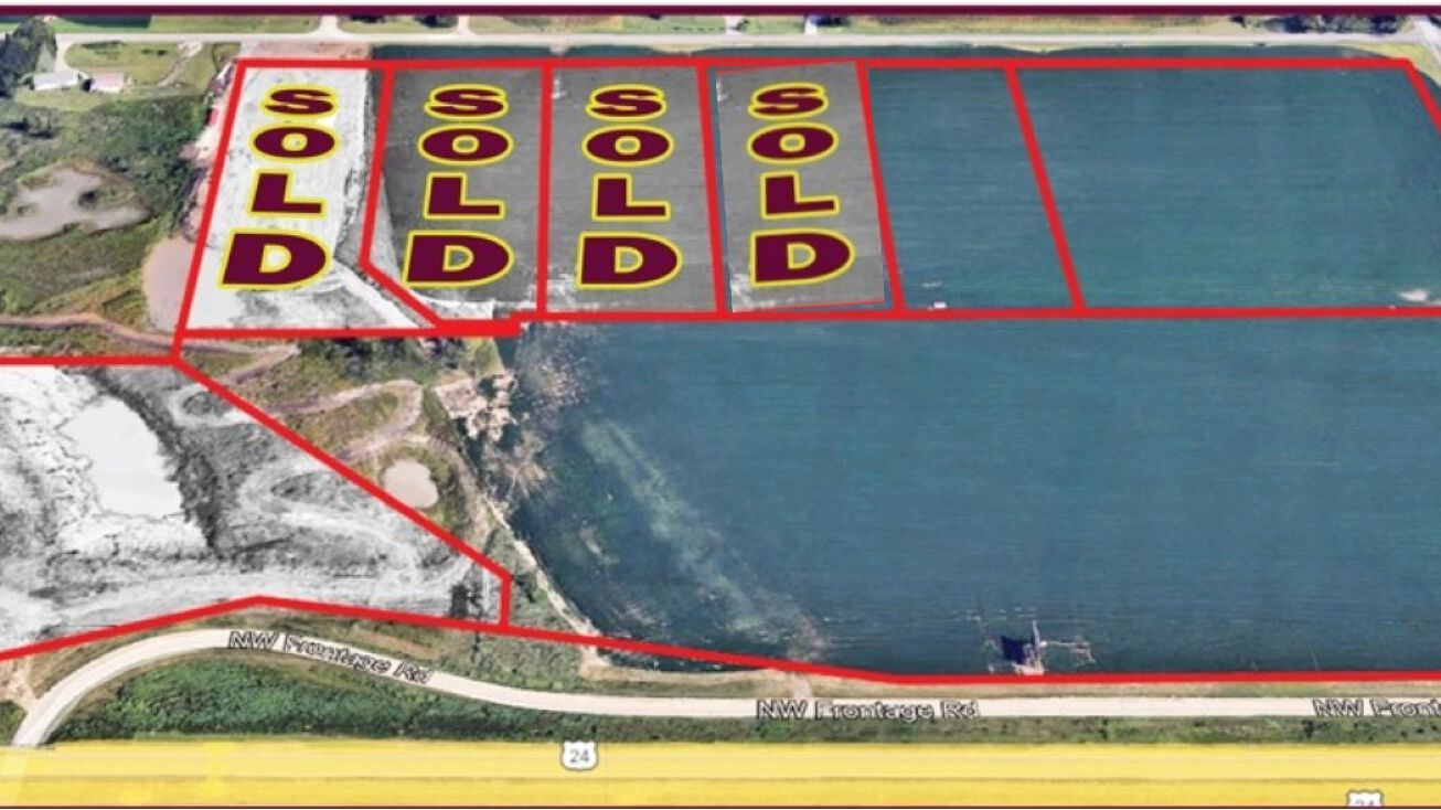 2310 NW Frontage Rd, Topeka, KS 66618