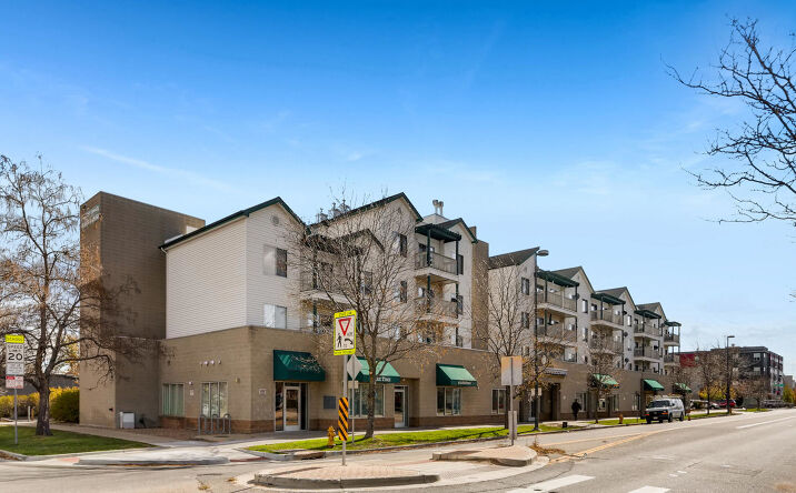 image of property at 3280 N DOWNING ST Denver CO 80205-3994
