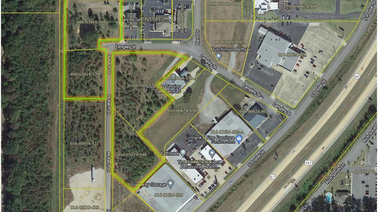 Hubach Dr, Searcy, AR 72143