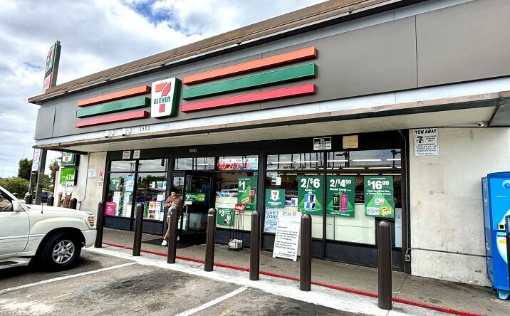 Pictures of Retail property located at 3603 College Ave, San Diego, CA 92115 for sales - image #1