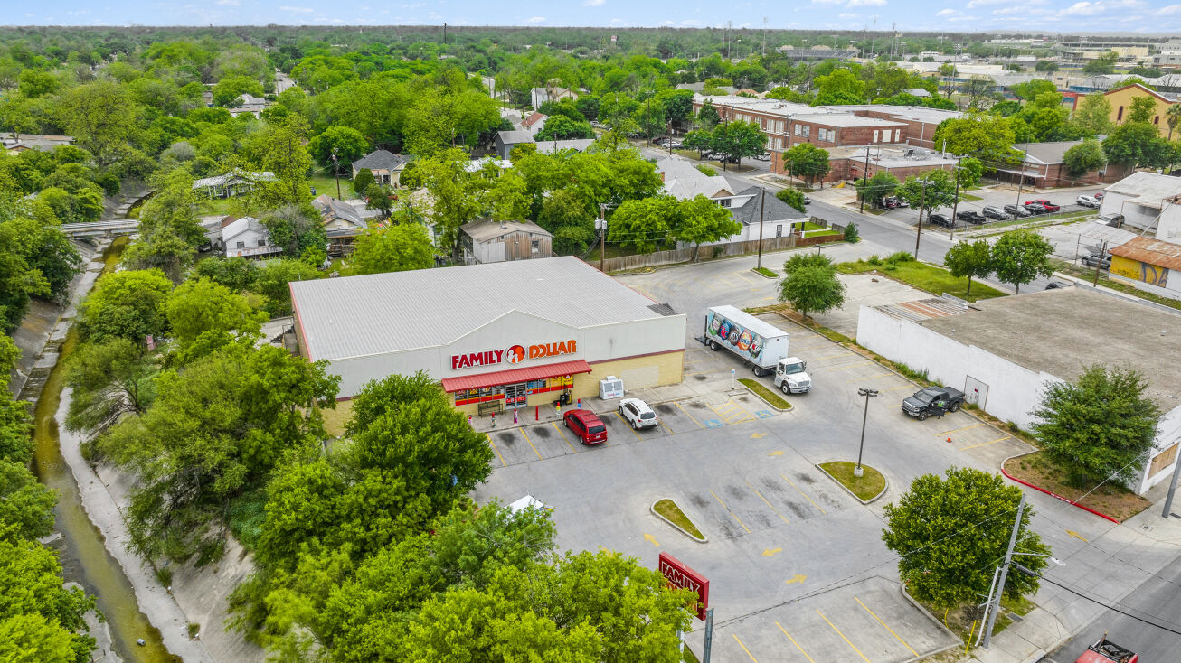 3805 S Flores St, San Antonio, TX 78214