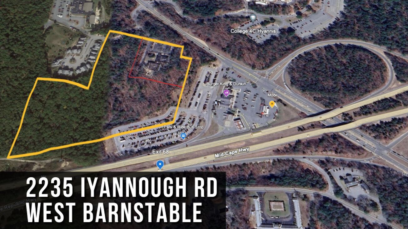 2235 Iyannough Rd, Barnstable, MA 02668