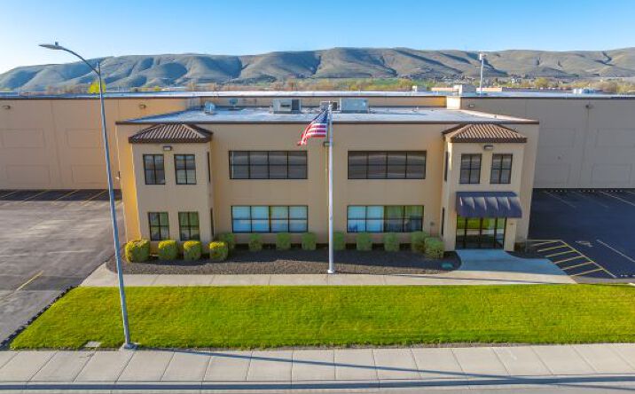 Pictures of Industrial property located at 94 W Valley Mall Blvd, Union Gap, WA 98903 for sales - image #1