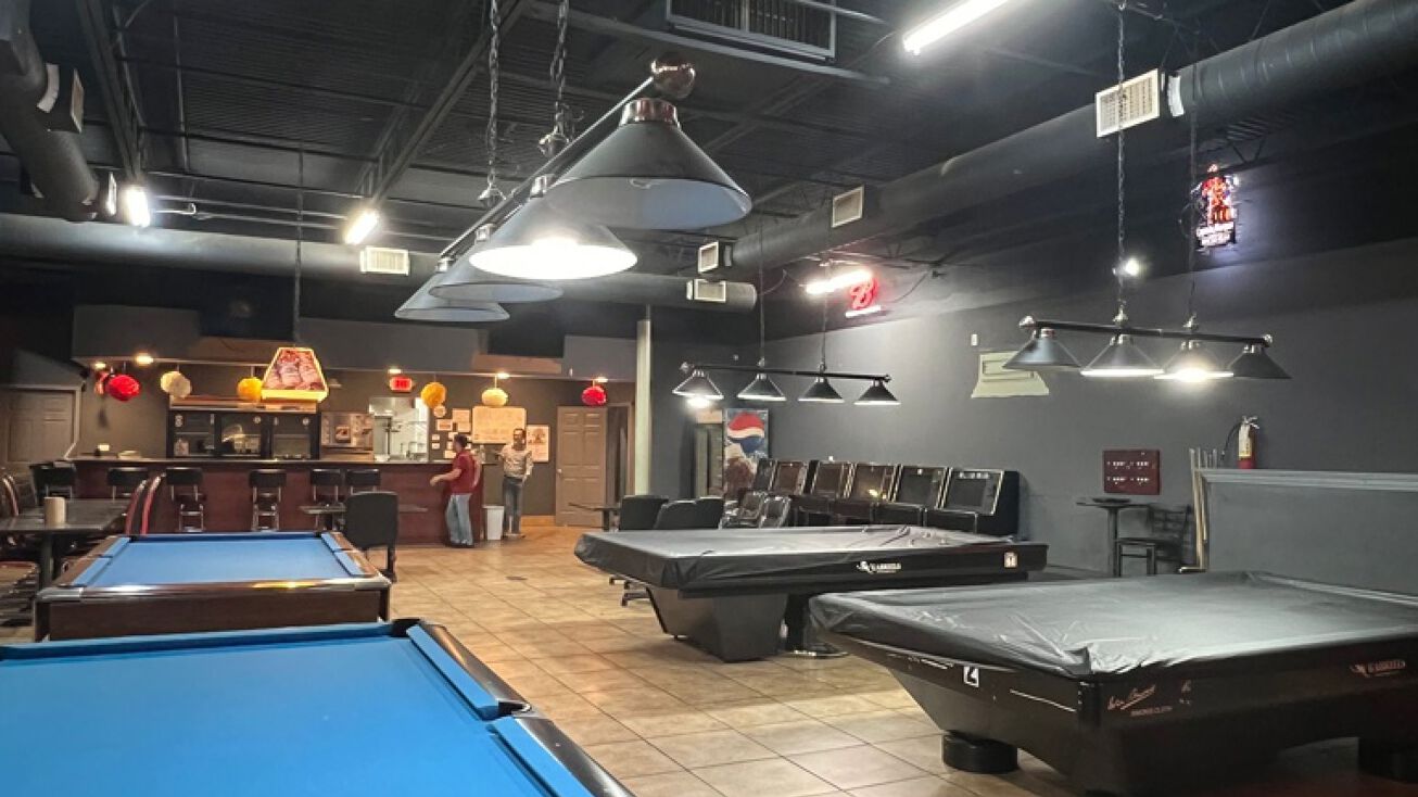 11230 Veterans Memorial Dr, Houston, TX 77067