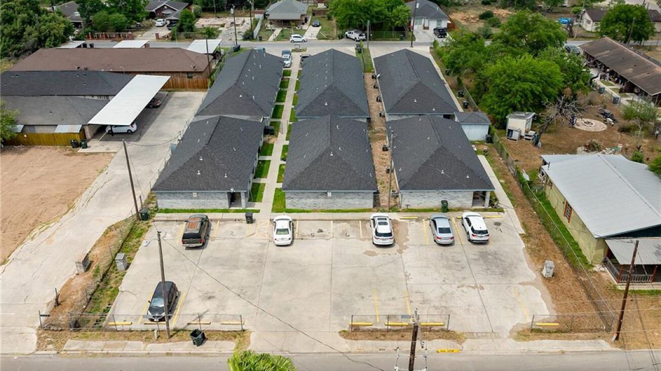 911 N Los Ebanos Road, Mission, TX 78572