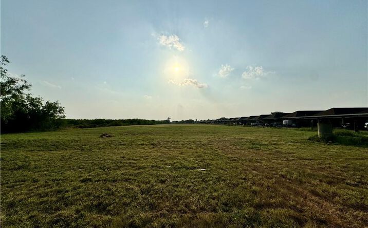 Pictures of Land property located at 613 N Glasscock Road, Alton, TX 78573 for sales - image #1