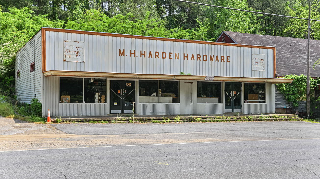 708 Company St, Wetumpka, AL 36092