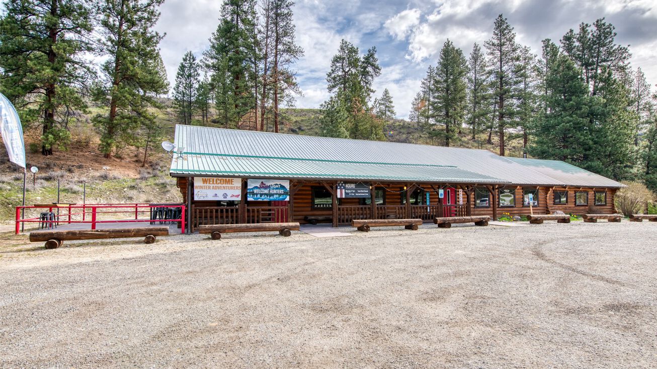 5388 Us Highway 93 S, Conner, MT 59827
