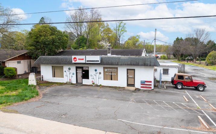 Pictures of Mixed Use property located at 3734 Monroe Rd, Charlotte, NC 28205 for sales - image #1