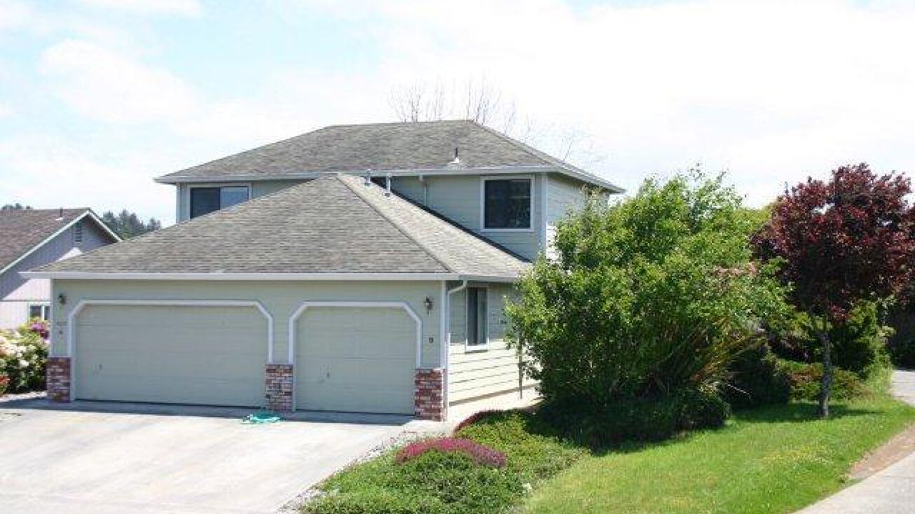 3035 Shamberger Ct, McKinleyville, CA 95519