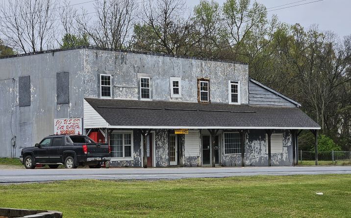 Pictures of Retail property located at 120 S WASHINGTON STREET, LIncolnton, GA 30817 for sales - image #1