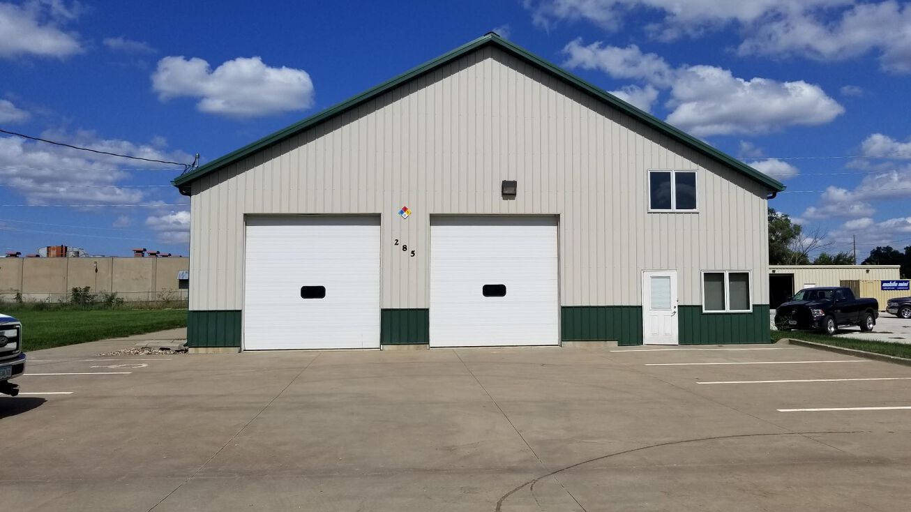 285 NW 43rd Place, Des Moines, IA 50310 Industrial Property for Sale
