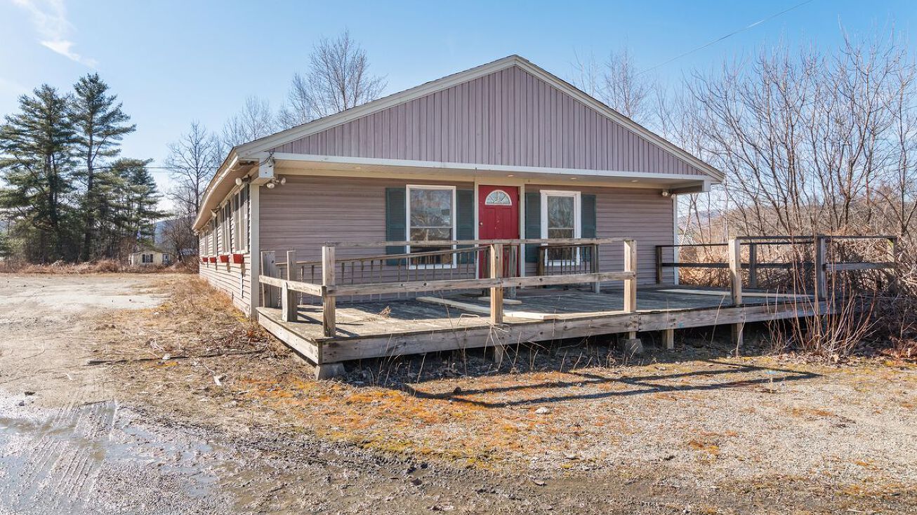 834 Lancaster Rd, Northumberland, NH 03582