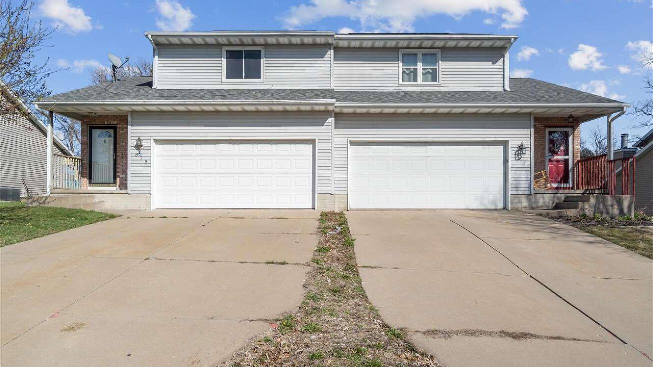 879 Boston Way, Coralville, IA 52241