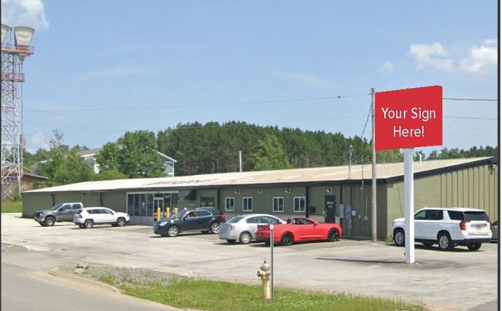 Pictures of Retail property located at 38 School St, Bangor, ME 04401 for comps - image #1