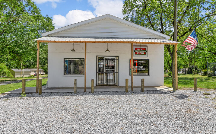 Pictures of Retail property located at 701 Union Hwy, Enoree, SC 29335 for sales - image #1