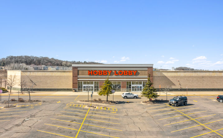 Pictures of Retail property located at 4606 Golf Rd, Eau Claire, WI 54701 for sales - image #1