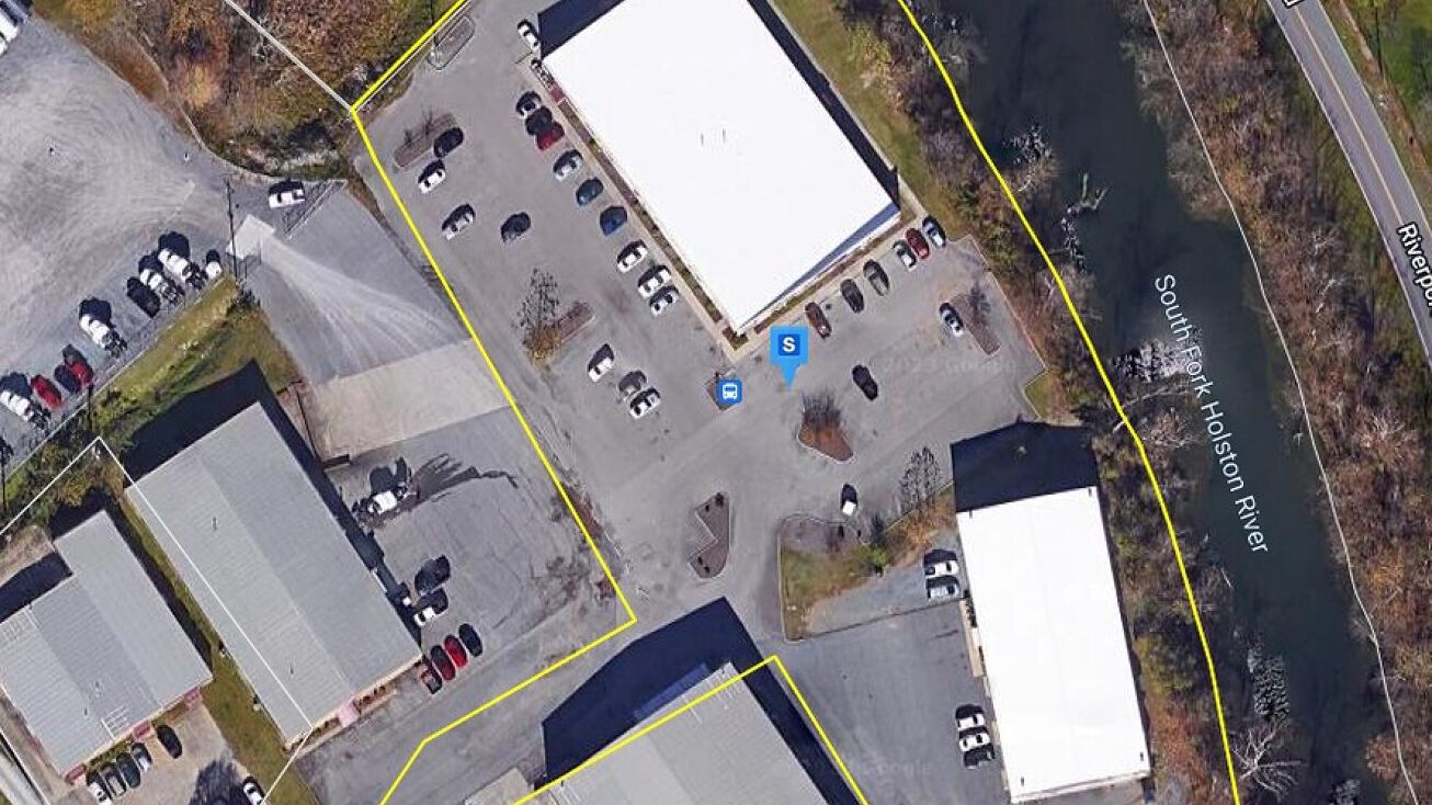 1060 Wilcox Ct, Kingsport, TN 37660