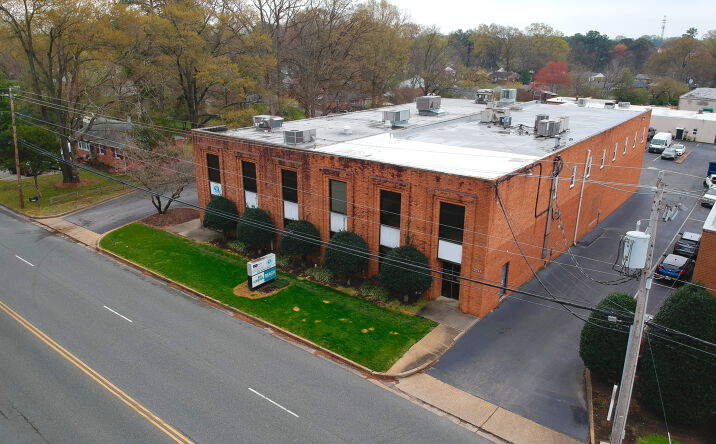 Pictures of Office property located at 2211 Dickens Rd, Richmond, VA 23230 for sales - image #1