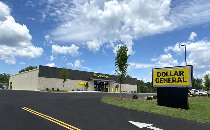 Pictures of Retail property located at 640 W Memorial Dr, Dallas, GA 30132 for sales - image #1
