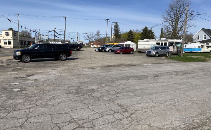Pictures of Retail, Land property located at 127 Pope St, Lapeer, MI 48446 for sales - image #1