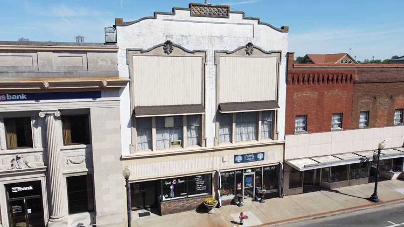 127 W. Main street, Lebanon, KY 40033