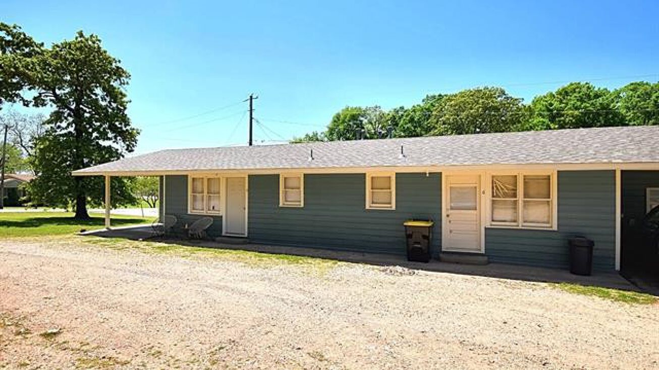 2001 E Downing Street, Tahlequah, OK 74464