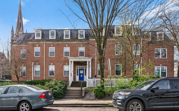 Pictures of Office property located at 5618 Kentucky Ave, Pittsburgh, PA 15232 for sales - image #1