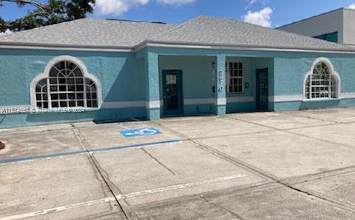 Pictures of Mixed Use, Retail property located at 3670 N Access Rd, Other City - In The State Of Florida, FL 34224 for sales - image #1