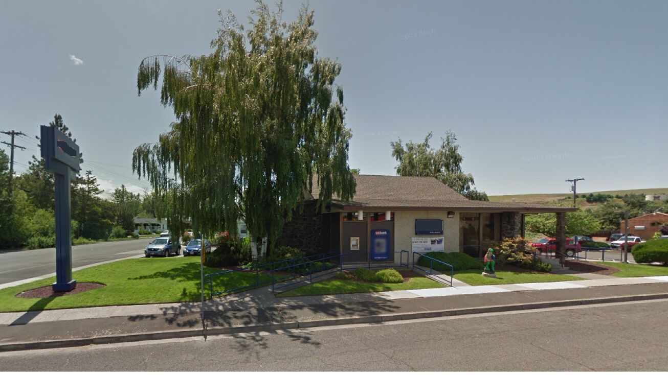 Pictures of Retail property located at 610 E Broadway Ave, Milton-Freewater, OR 97862 for sales - image #1
