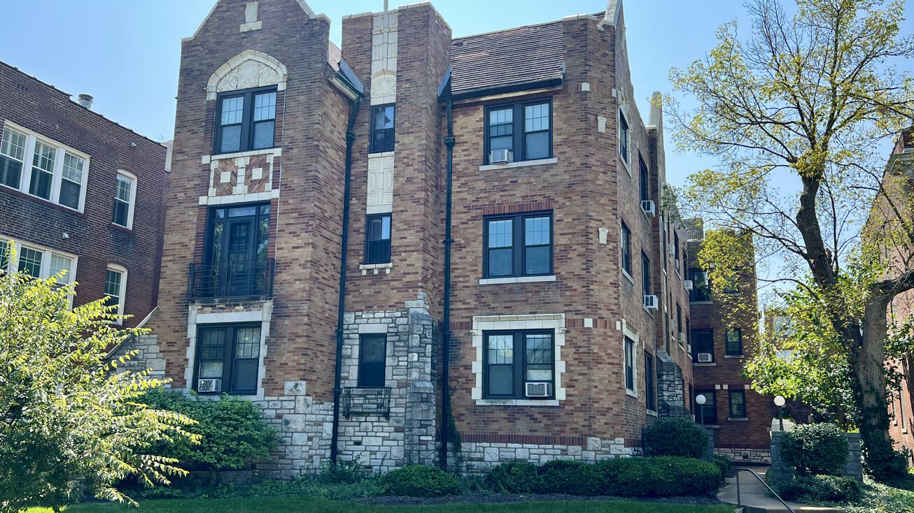 6246 Rosebury Ave, St. Louis, MO 63105