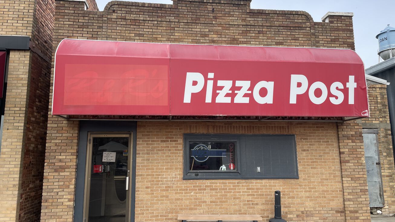 411 Evans, Sloan, IA 51055