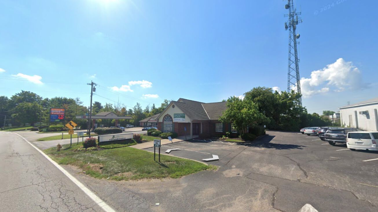 7553 Bridgetown Rd, Cincinnati, OH 45248