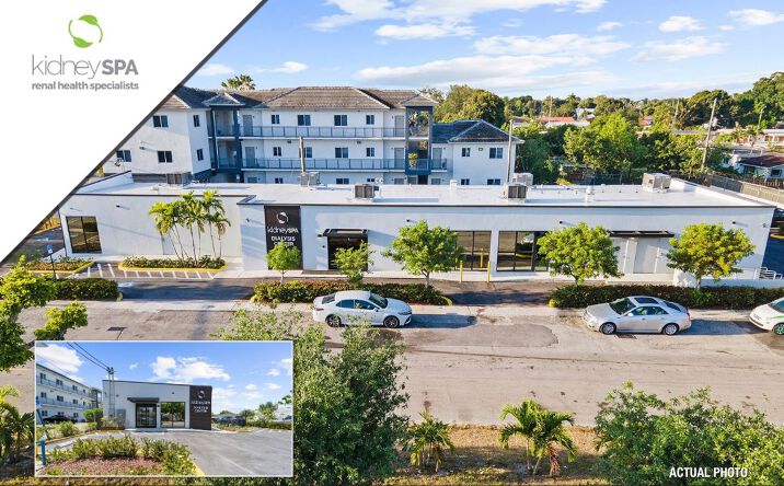 Pictures of Office property located at 4298 Palm Ave, Hialeah, FL 33012 for sales - image #1
