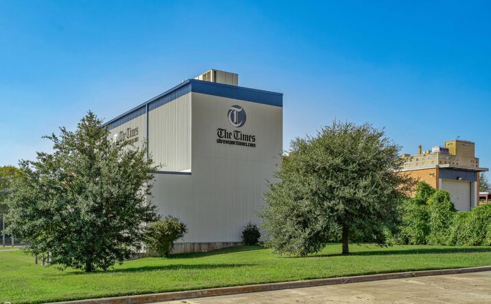 Pictures of Industrial, Mixed Use property located at 400 Lake St, Shreveport, LA 71101 for sales - image #1