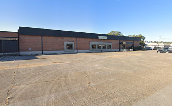 Pictures of Office property located at 1015 S Green St, Tupelo, MS 38804 for sales - image #1