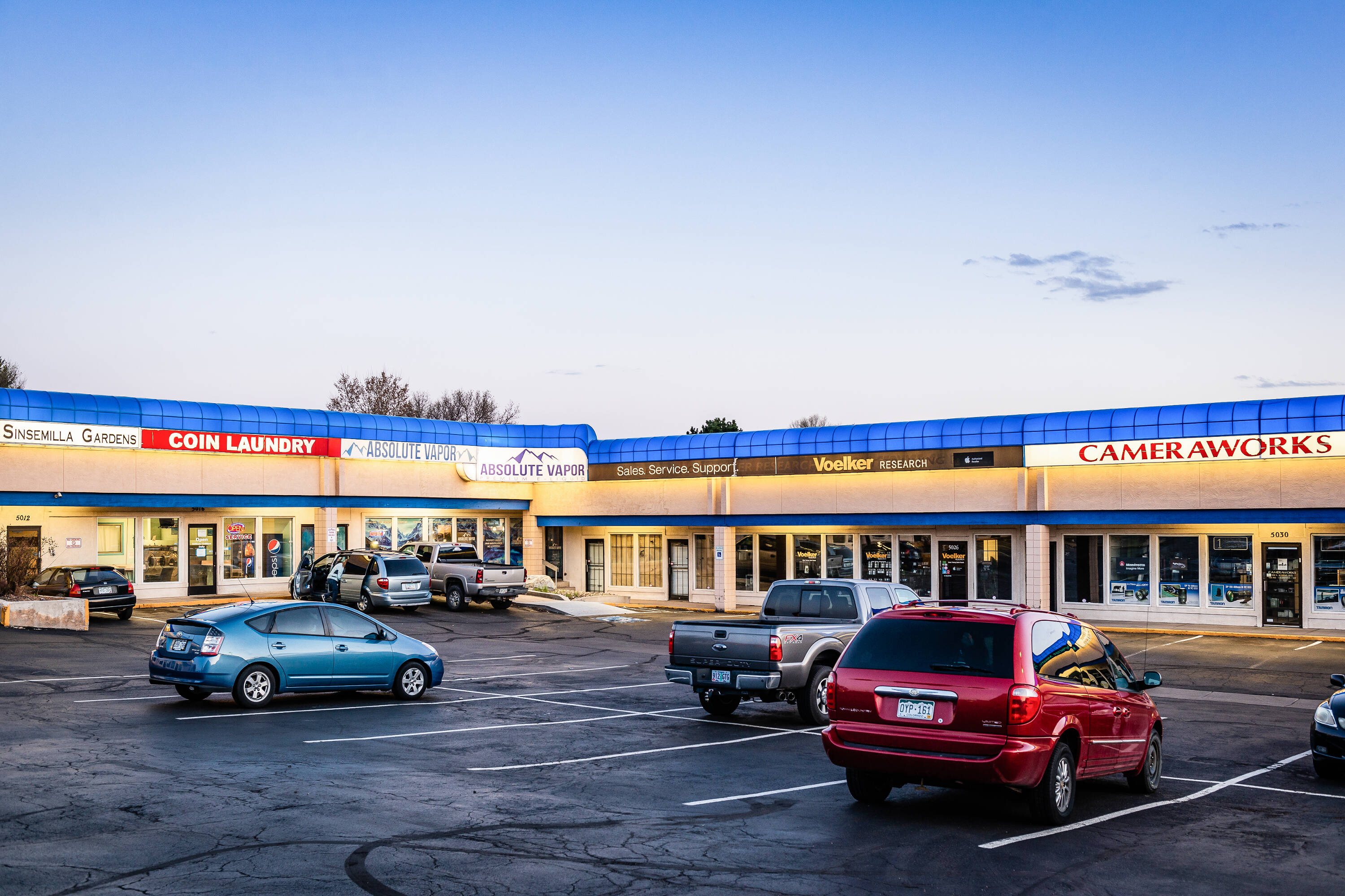 【supermarket】class / CCES08UNI A Seville Classics UltraHD Stainless Steel LED Lighted