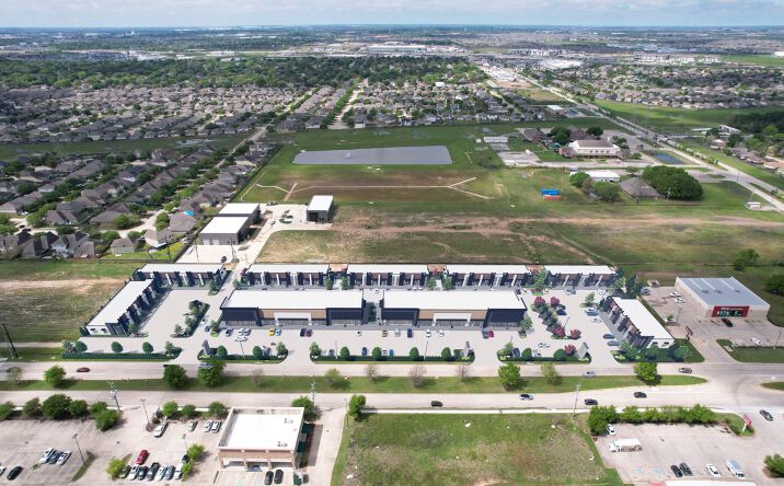 Pictures of Office property located at 2715 N Mason Rd, Katy, TX 77449 for sales - image #1