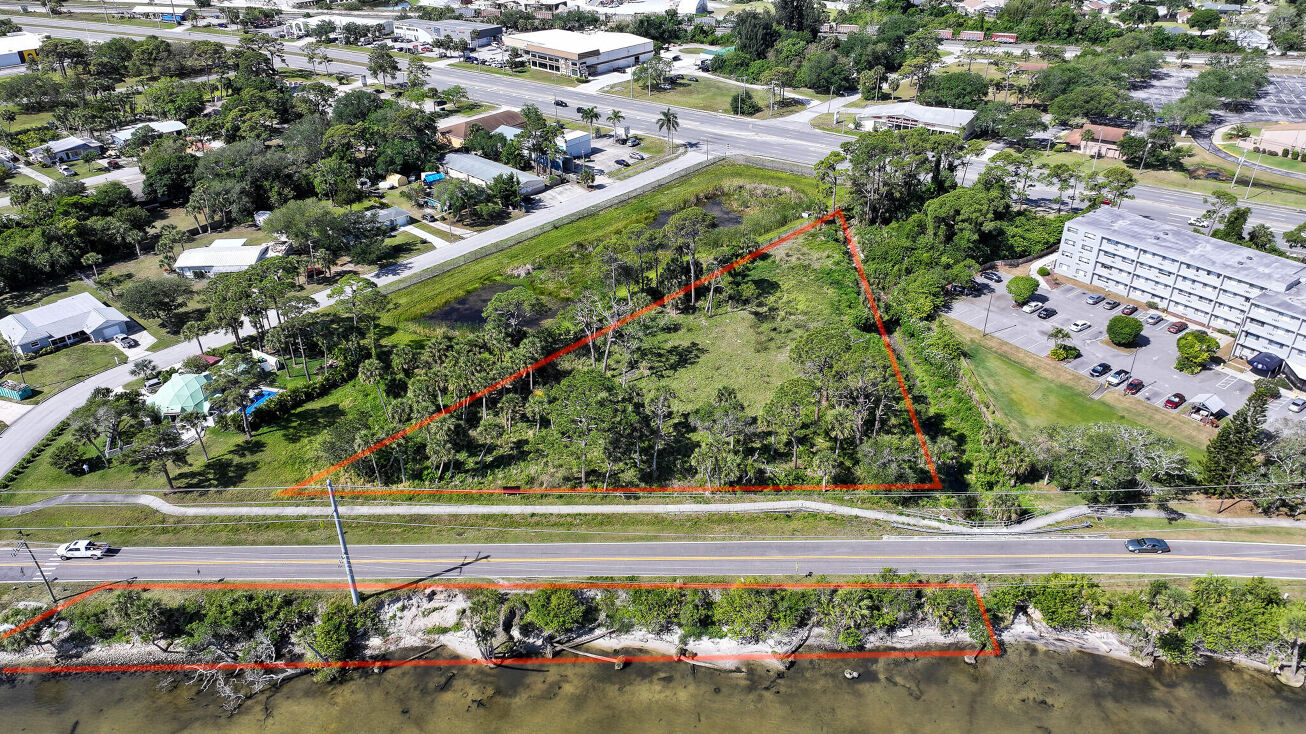 2918 Pineapple Avenue, Melbourne, FL 32935