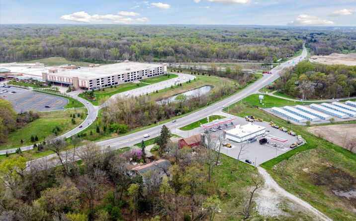Pictures of Hospitality, Land, Mixed Use, Self Storage, Senior Living property located at 3215 Prairie Ave, South Bend, IN 46614 for sales - image #1