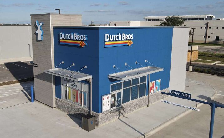 Pictures of Retail property located at 451 W Vandalia Ave, Porterville, CA 93257 for comps - image #1