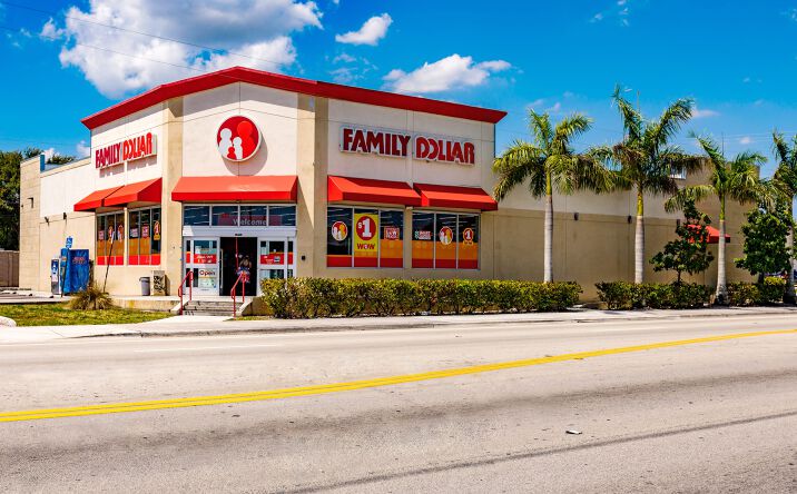 Pictures of Retail property located at 633 Pembroke Rd, Hallandale Beach, FL 33009 for sales - image #1