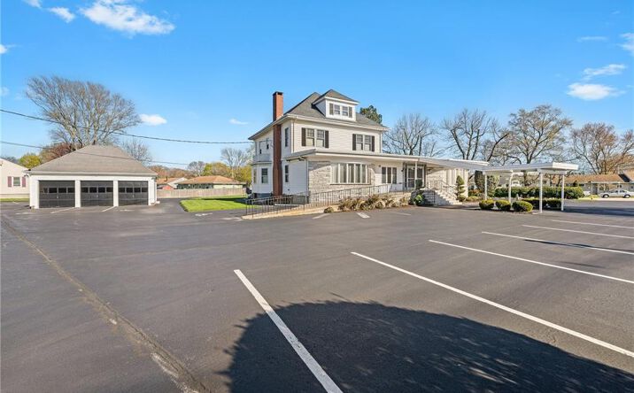 Pictures of Land property located at 982 Warwick Avenue, Warwick, RI 02888 for sales - image #1